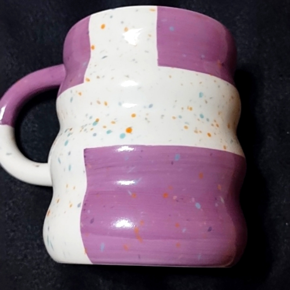 THE BIG ONE CUP COFFE, SIZE 4" HIGH 3" WIDE. NEW.